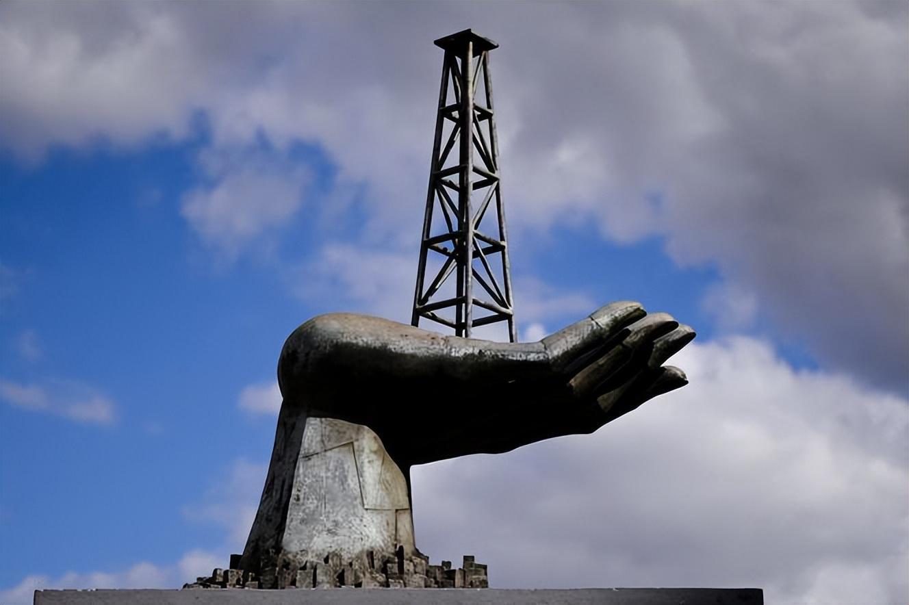 MK体育官方入口-怪不得委内瑞拉的代总统这么配合美国,原来人家也得到了实惠!
