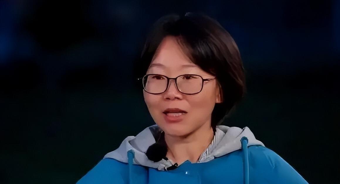 MK体育登录入口-45岁的李娟近况曝光,住15W的房子,不生孩子也不上班,选择隐居